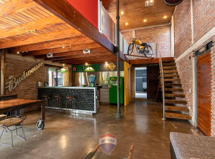 Casa · 248m² · 6 Ambientes