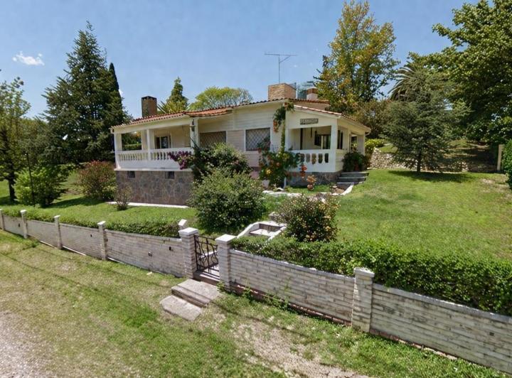 Casa · 172m² · 4 Ambientes · 1 Cochera