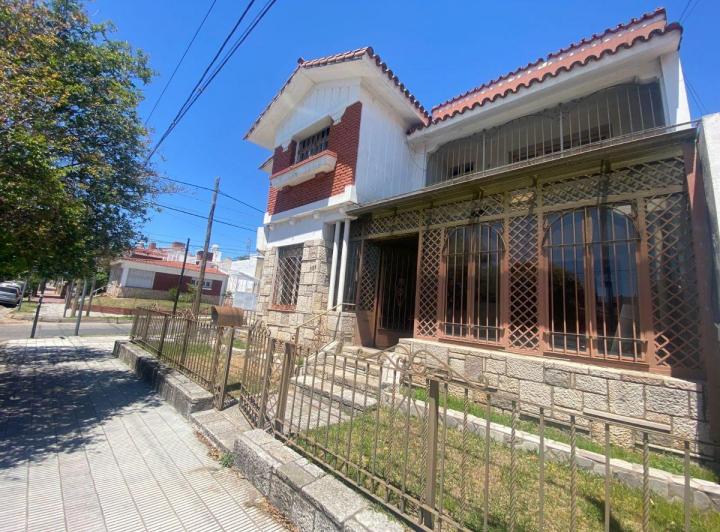 Casa · 396m² · 12 Ambientes