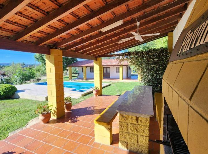 Casa · 317m² · 4 Ambientes · 1 Cochera