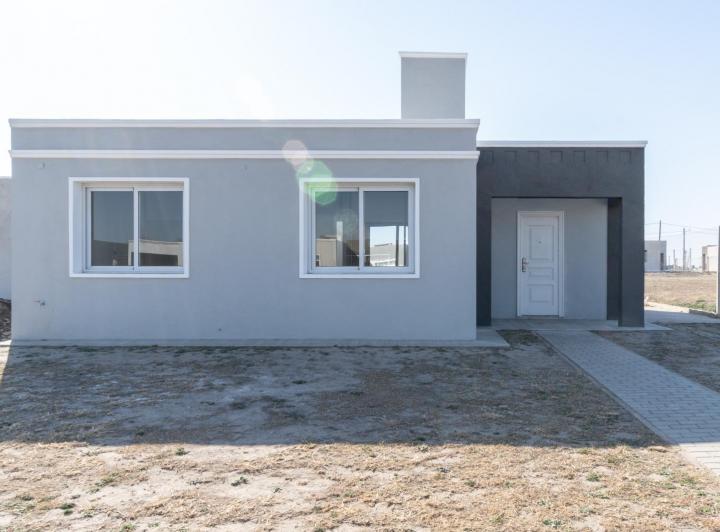 Casa · 80m² · 2 Dormitorios · 2 Cocheras