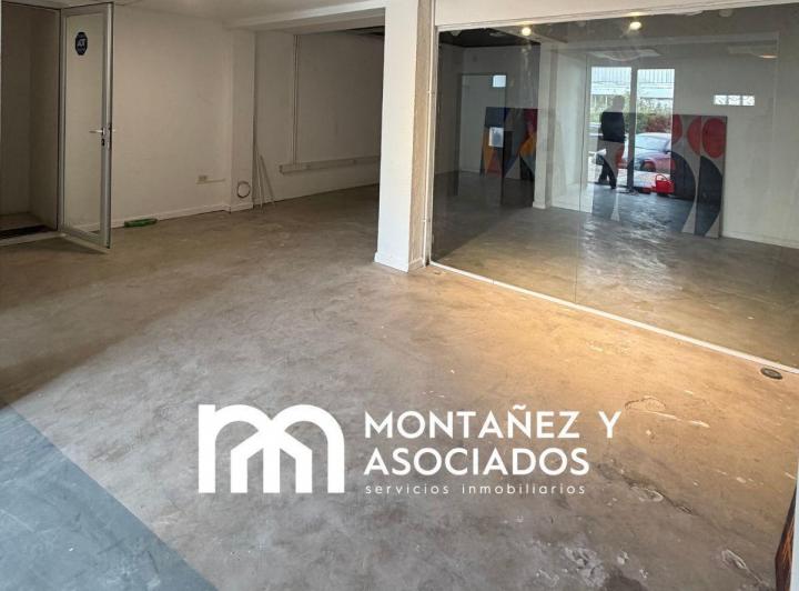 Oficina comercial · 200m² · 8 Ambientes · 3 Cocheras