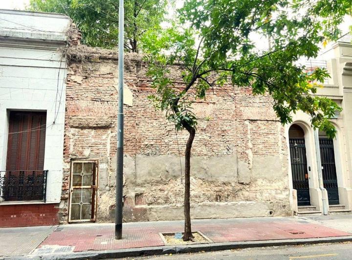 Terreno · 282m²