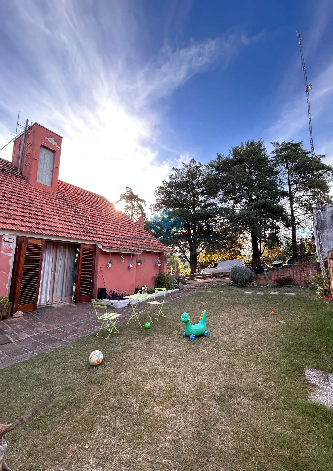 VENTA – CASA CON PILETA Y QUINCHO- EXCELENTE VISTA- ASCOCHINGA