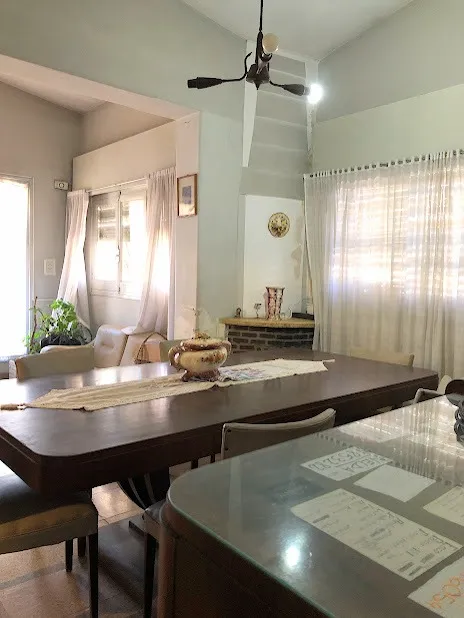 Barrio Las Palmas ,inmueble con gran potencial (CASA+LOCAL)
