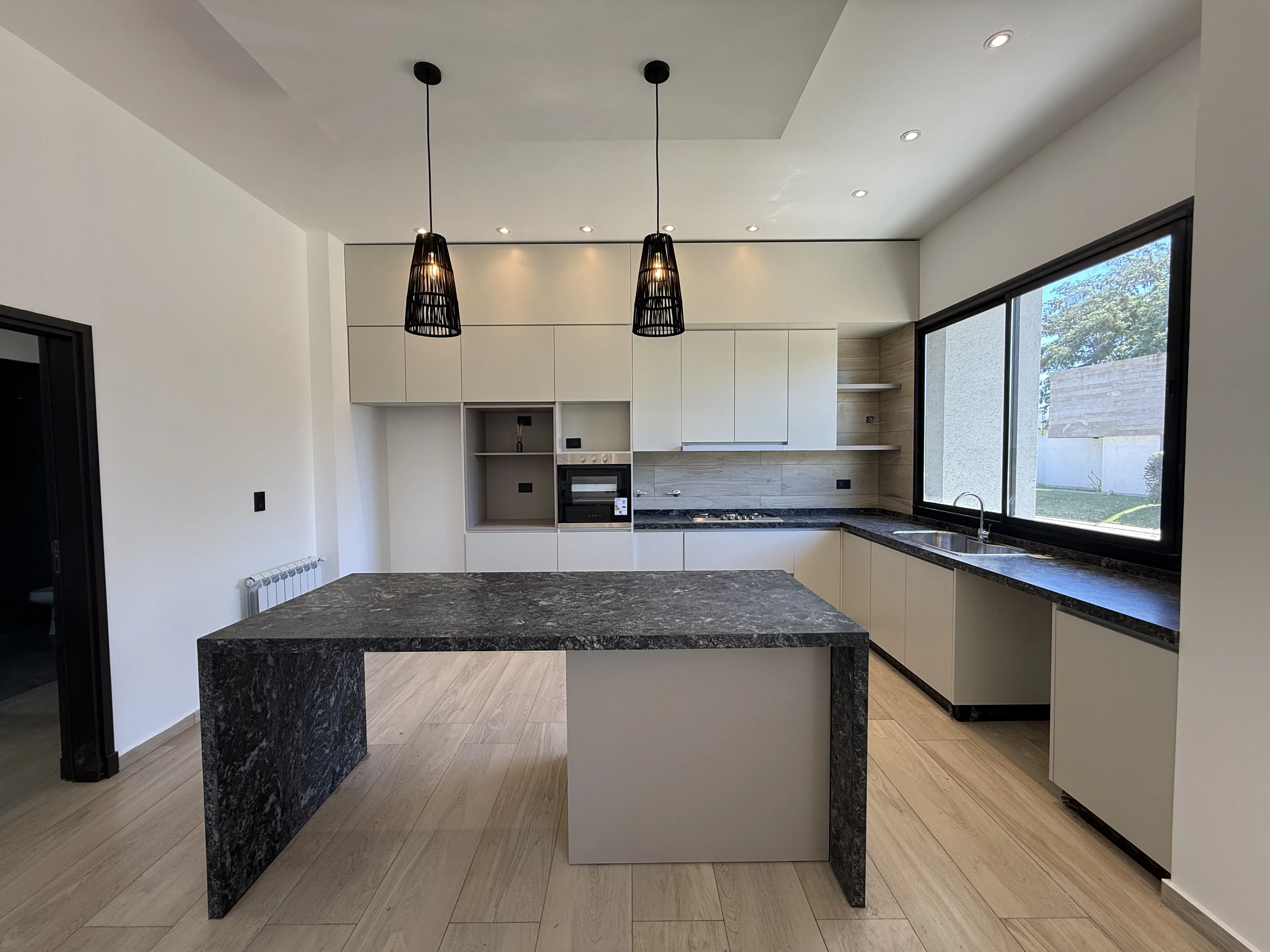 Casa a Estrenar en Barrio Privado Las Cañitas – Venta