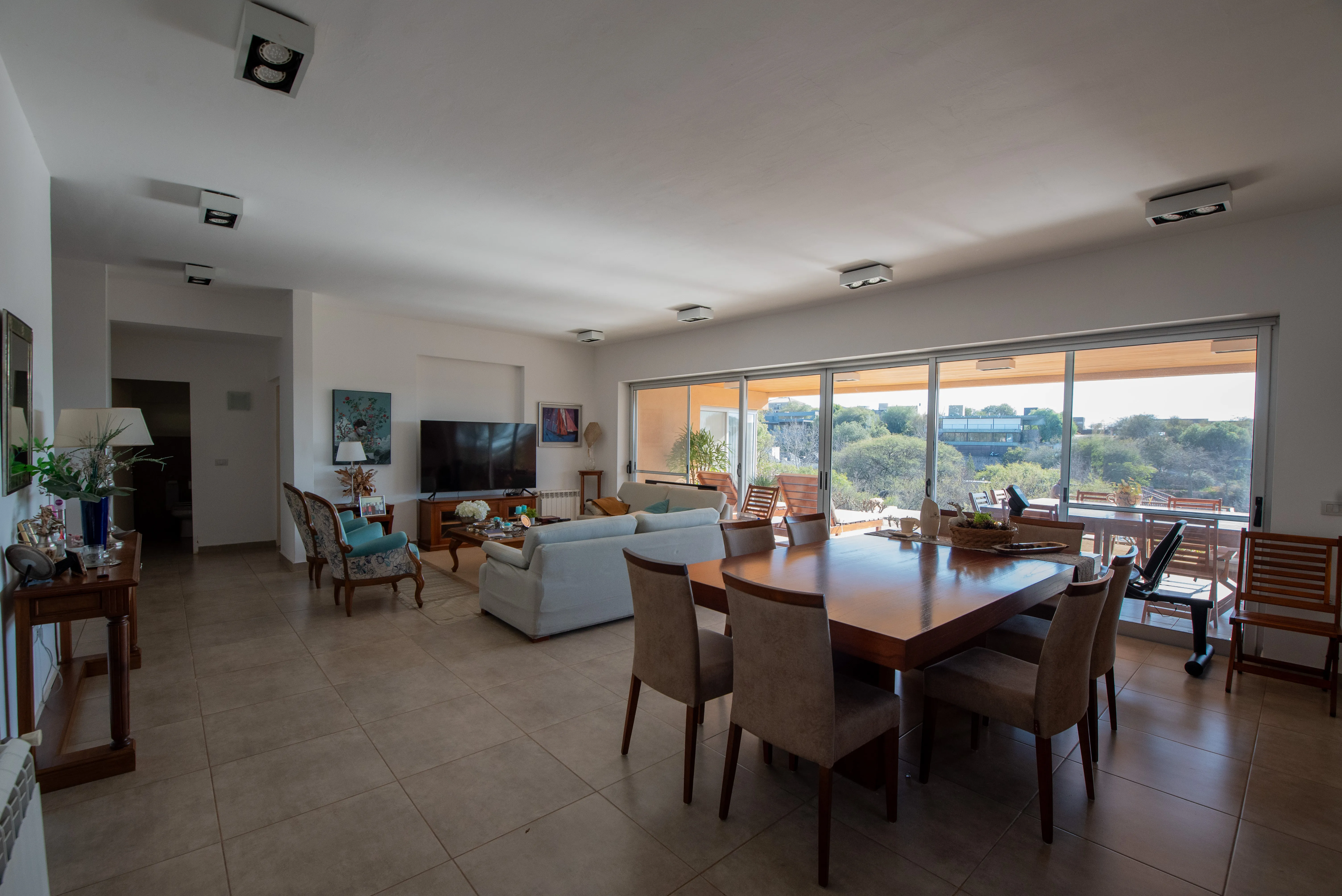 ESTANCIA Q2 | Casa 2 Dorm. en Suite + Escritorio | Cochera Doble y Pileta