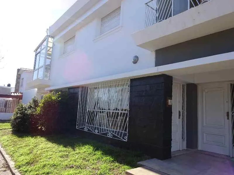 Barrio MAIPU - mts SABATTINI- 5 Dorm - APTA CREDITOS