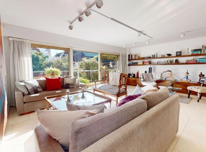 Departamento · 190m² · 5 Ambientes · 1 Cochera
