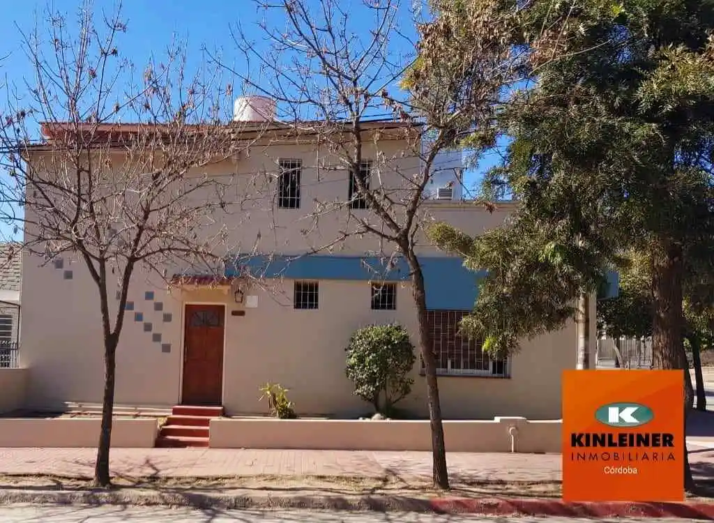 EXCELENTE CASA EN VENTA Bº MAIPU II