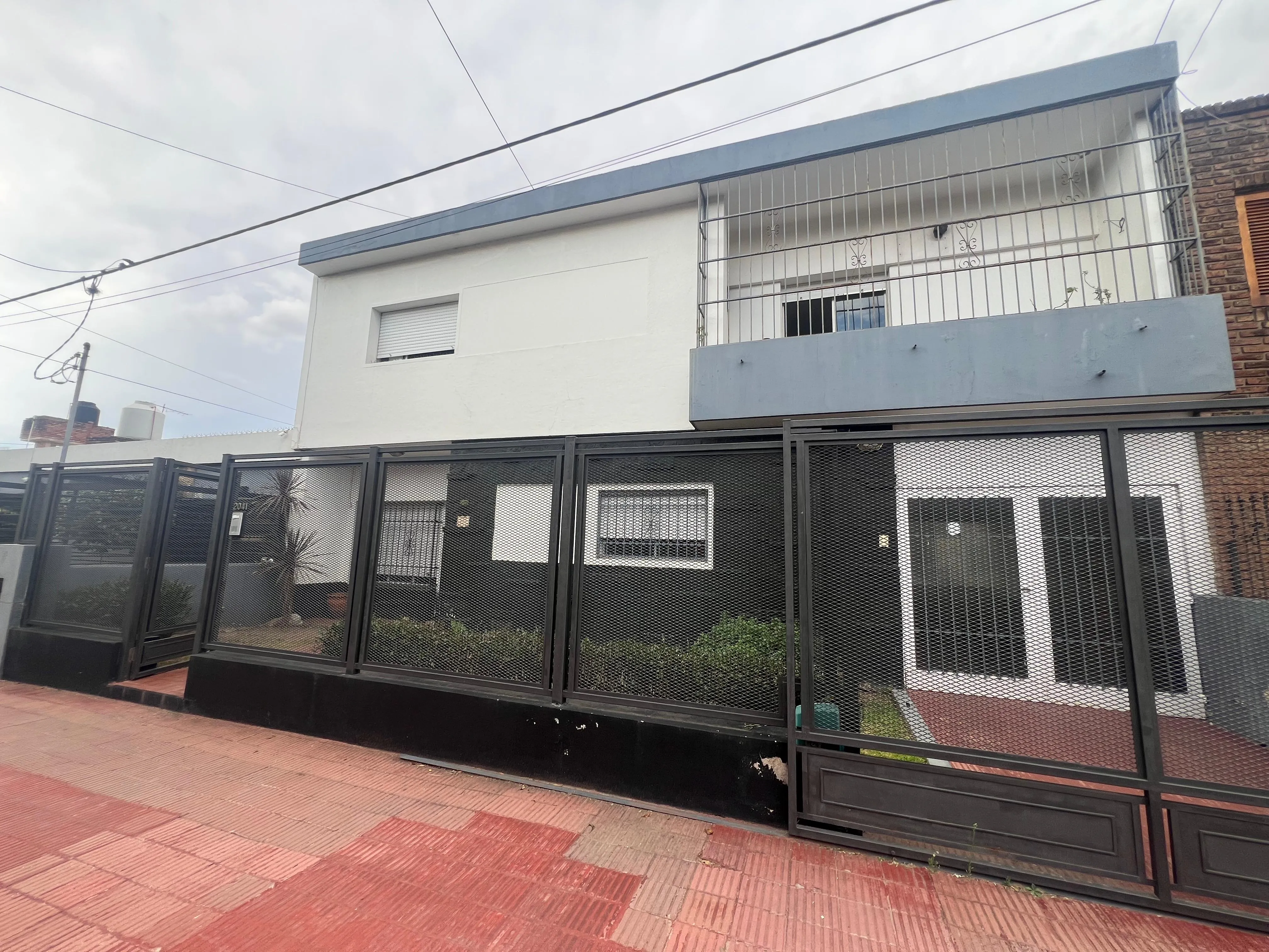 OPORTUNIDAD !! HERMOSA PROPIEDAD EN VENTA APTO CREDITO B° MAIPU II SECC