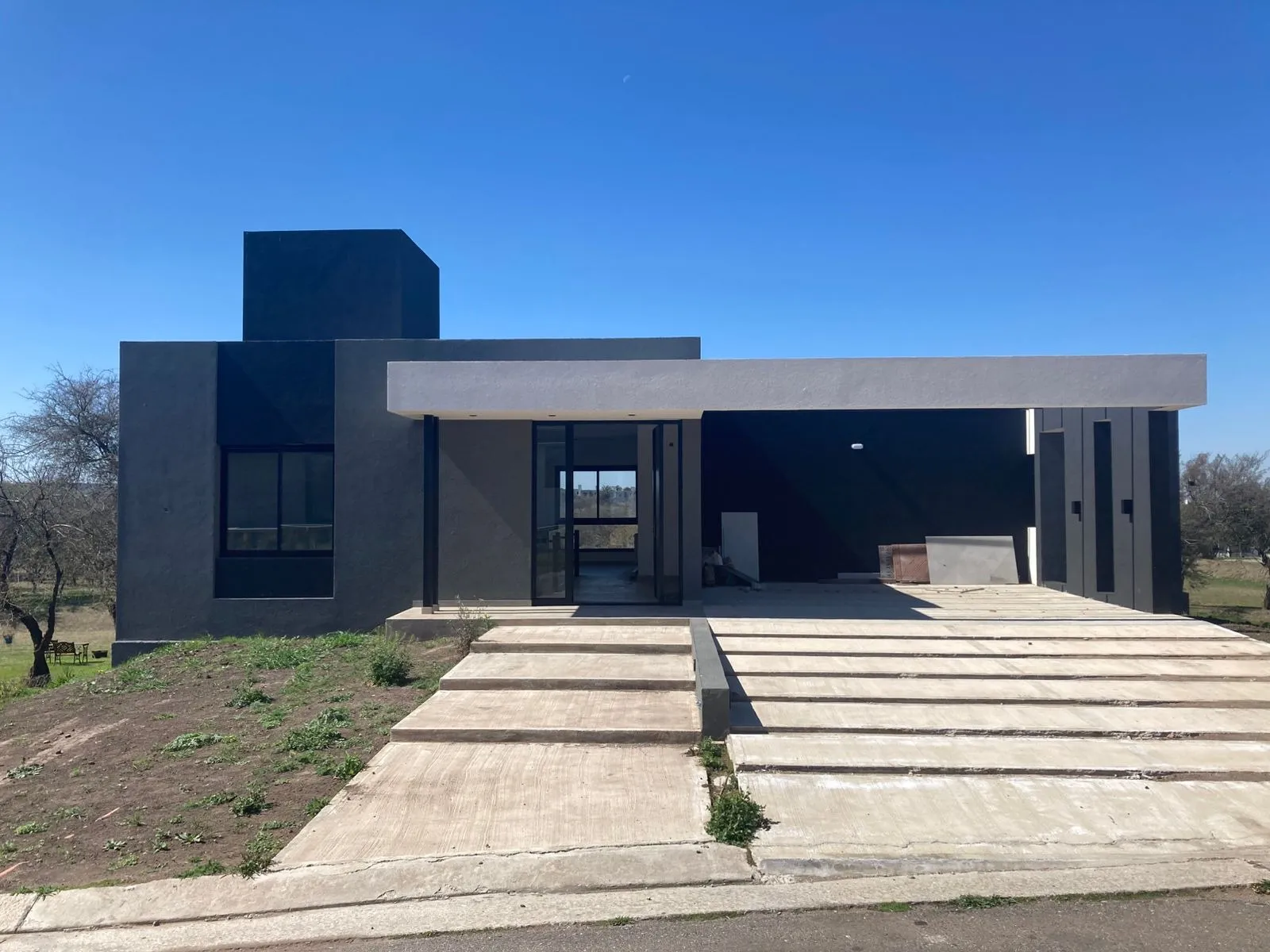 Casa en barrio Las Cañitas