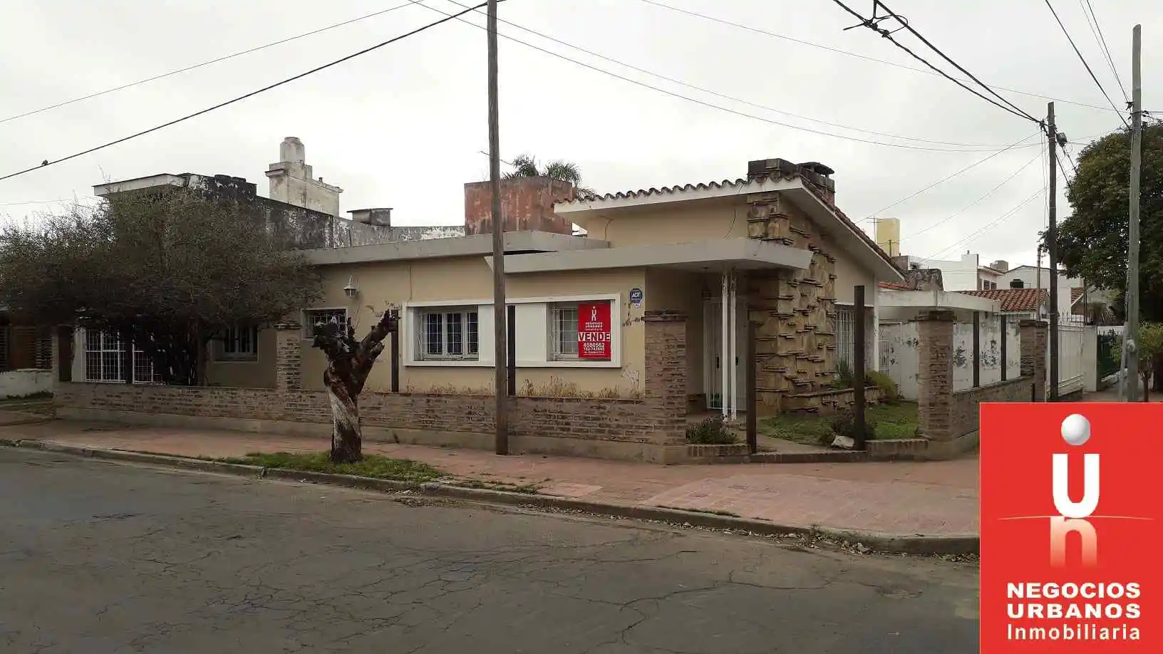 VENTA CASA EN Bº MAIPU SANTANDER DOR Y 2 GJE