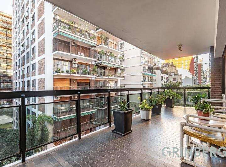 Departamento · 256m² · 6 Ambientes · 1 Cochera