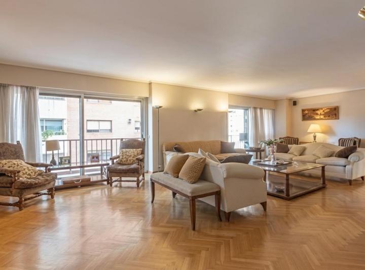 Departamento · 270m² · 5 Ambientes · 2 Cocheras