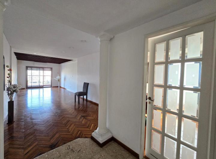 Departamento · 124m² · 5 Ambientes · 1 Cochera