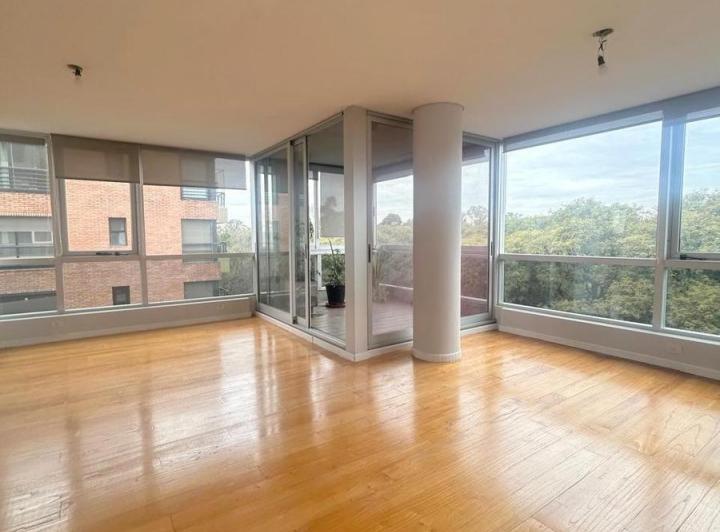 Departamento · 220m² · 6 Ambientes · 1 Cochera