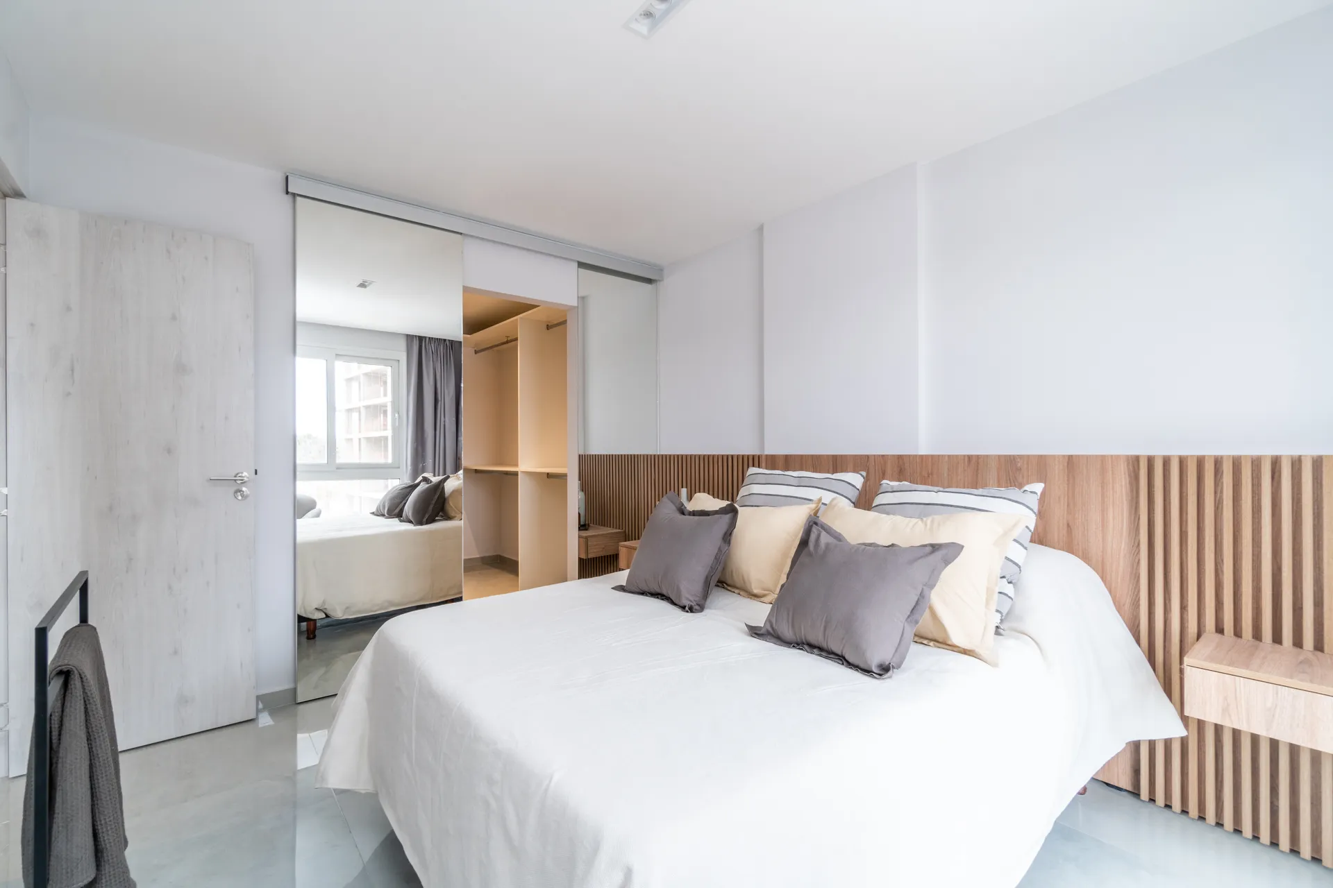 3 Dorm con Patio I Usd 212.700 I Entrega 40% + 22 Cuotas I Entrega Abril 2027
