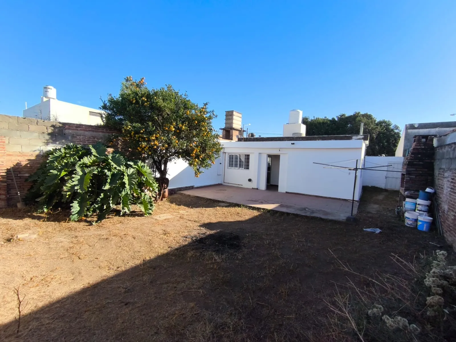 casa en venta 2 dormitorios - barrio jardin del pilar - cordoba capital