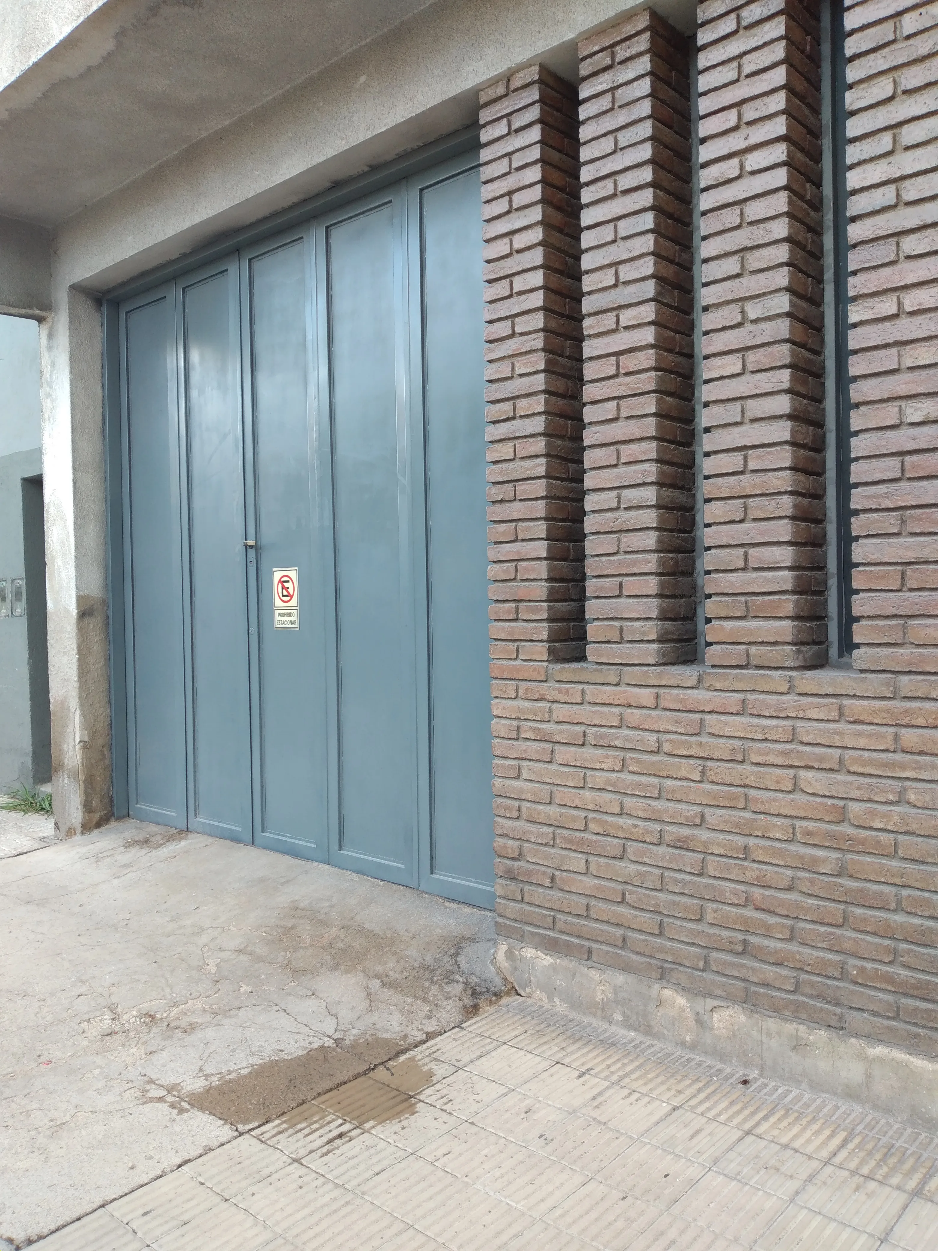 CASA  PROXIMA A LA TERMINAL CALLE ASUNCION 1400