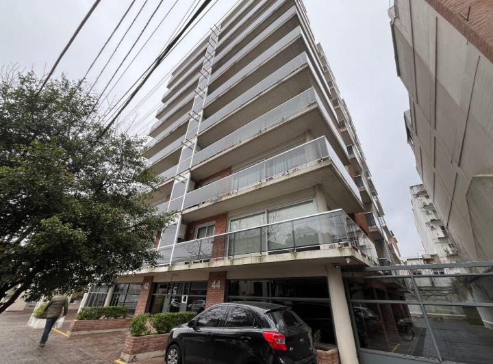 Departamento · 75m² · 3 Ambientes · 1 Cochera