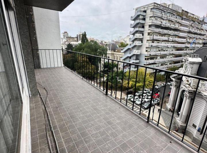 Departamento · 120m² · 4 Ambientes · 1 Cochera