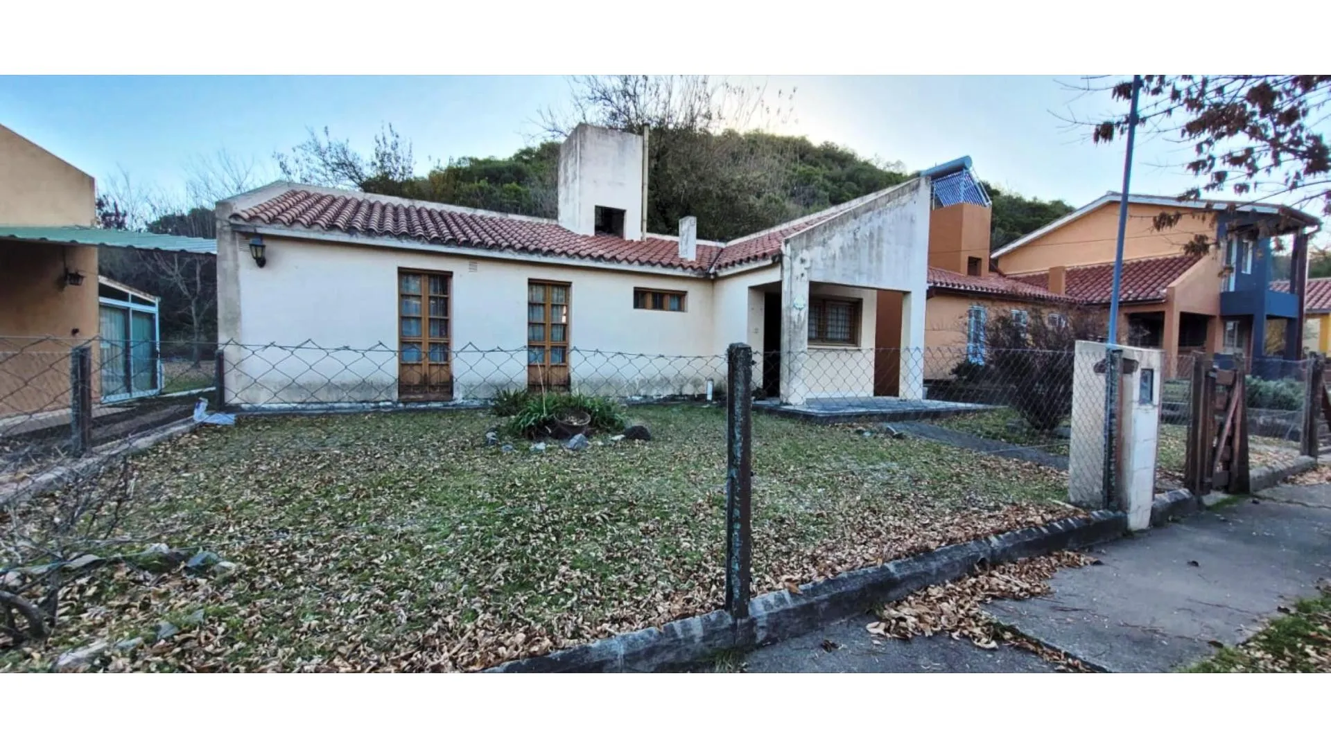 CASA EN VENTA - RIO CEBALLOS - Aires de rio