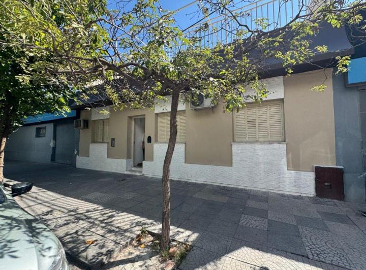 Casa · 150m² · 7 Ambientes