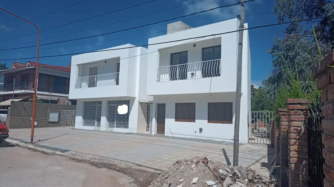 Propiedad sobre Av Carcano