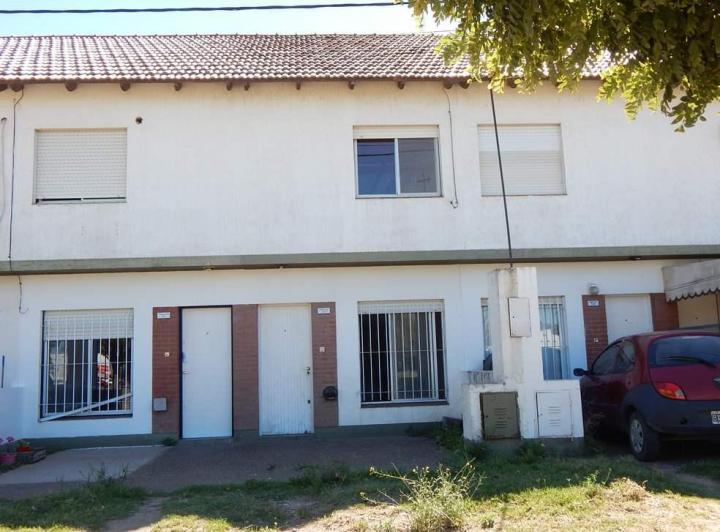 Casa · 42m² · 4 Ambientes · 1 Cochera