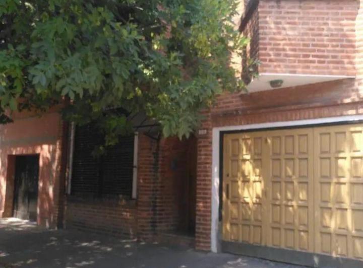 Casa · 347m² · 5 Ambientes · 1 Cochera