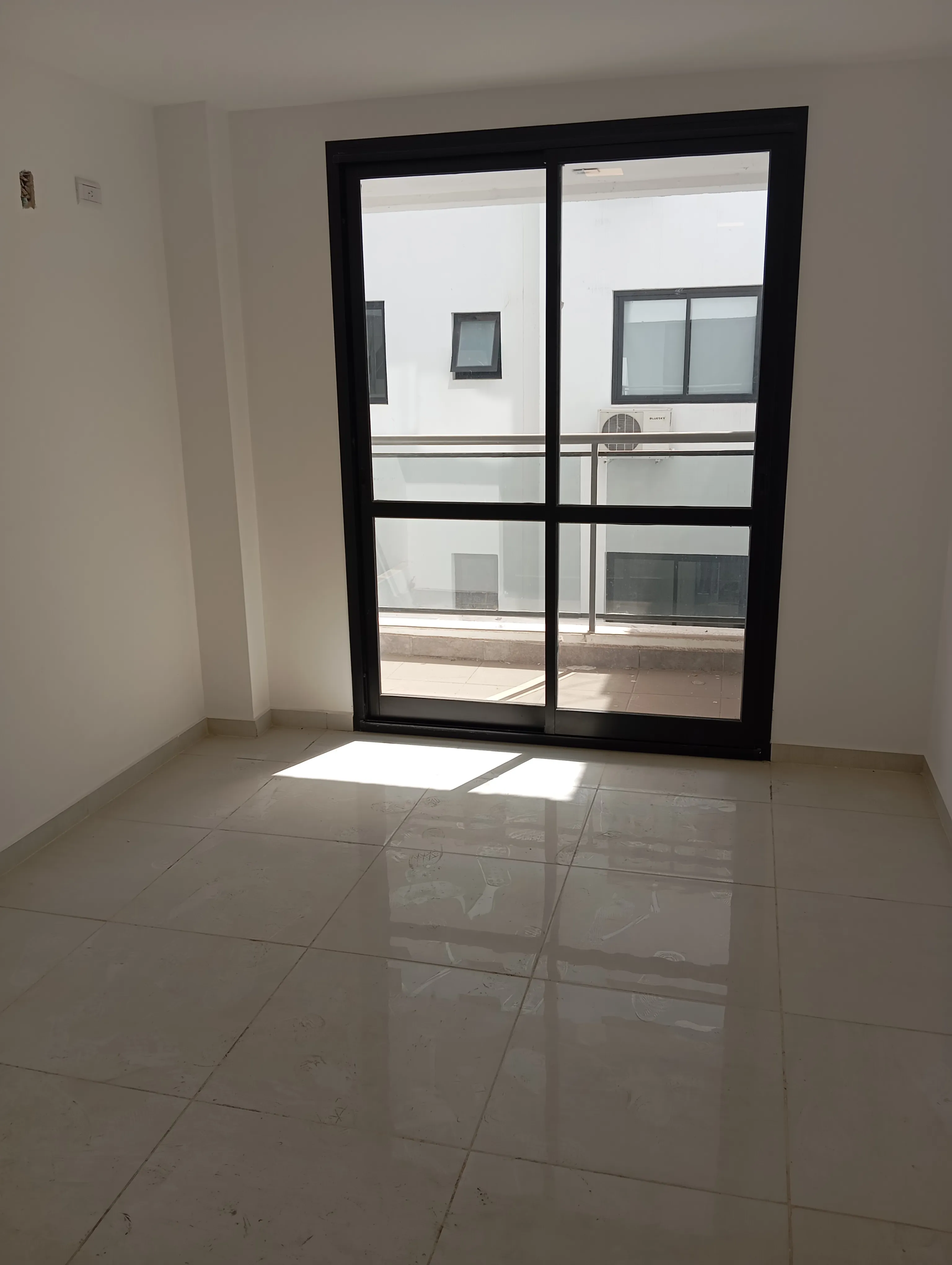 OPORTUNIDAD VENTA DPTO DE 1 DOR. CON BALCÓN A ESTRENAR. ALBERDI ZONA PLAZA COLÓN