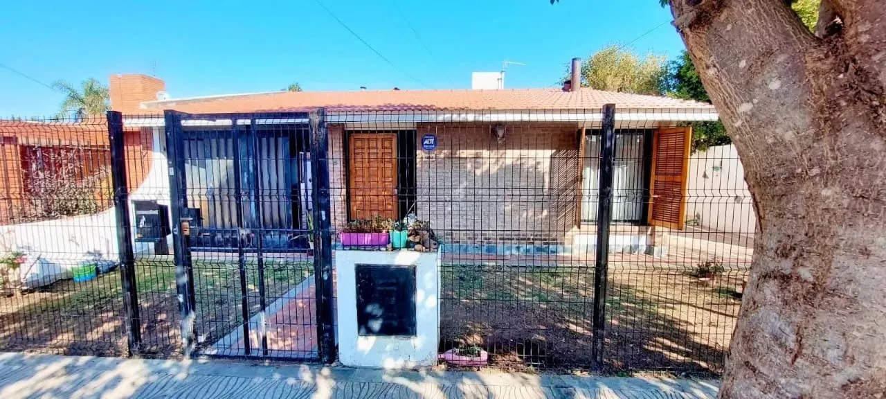 CASA EN VENTA EN BARRIO SANTA CECILIA, CIUDAD DE CÓRDOBA. CA144