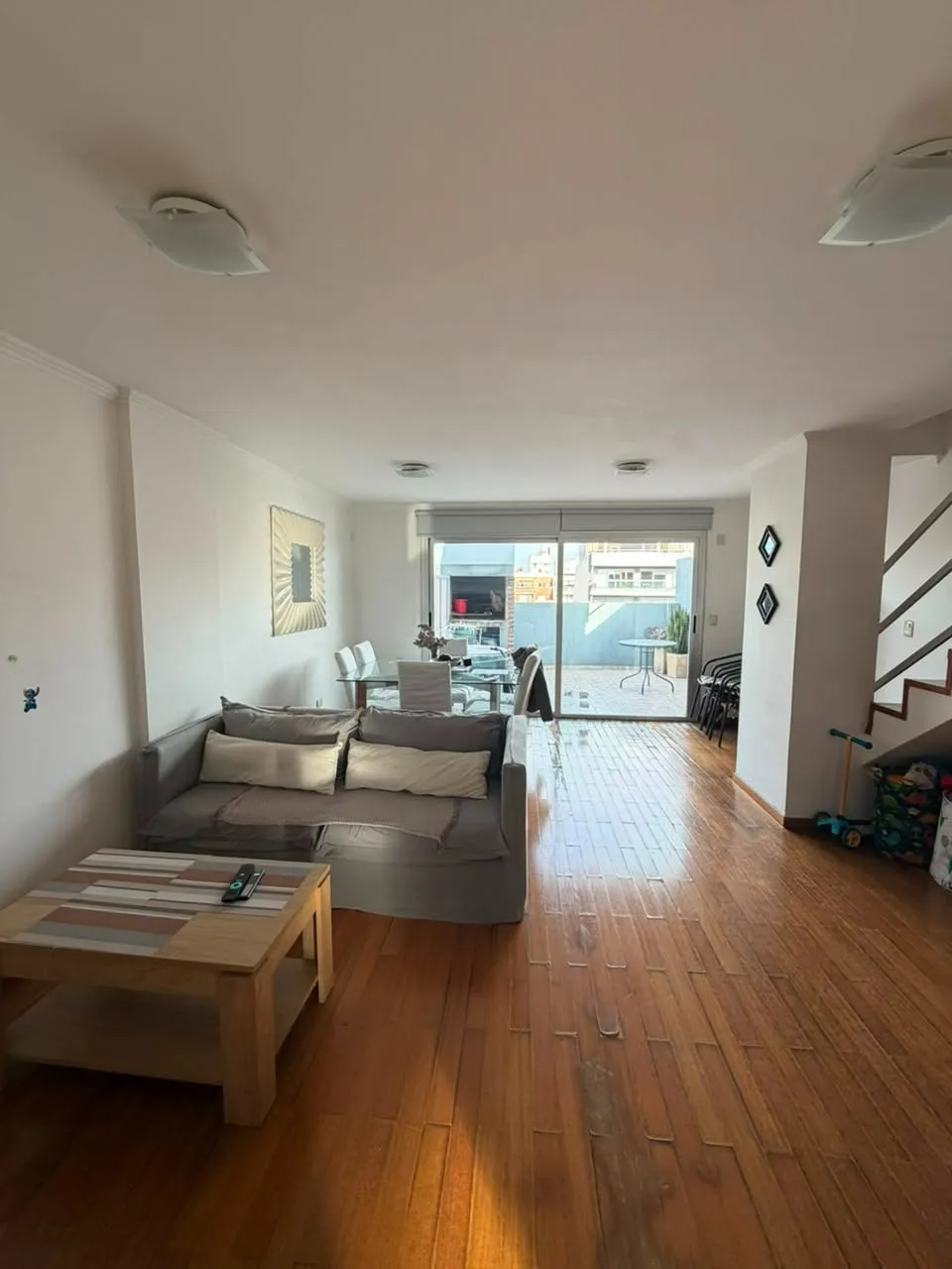 SE VENDE DÚPLEX 2 DORM. BARRIO GRAL. PAZ