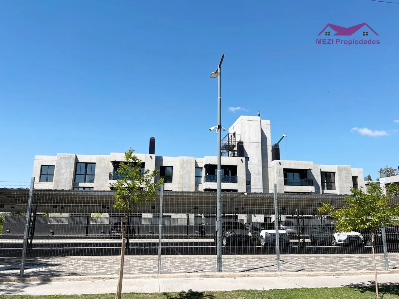 ARGUELLO COMPLEJO CERRADO AMENITIES