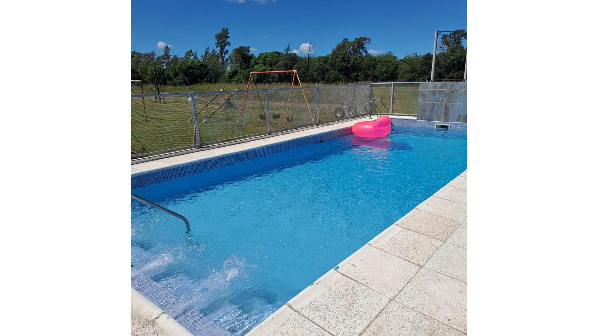 SE VENDE CASA MULTIFAMILAR C/MEGAQUINTA. ¡ACEPTA PERMUTA!