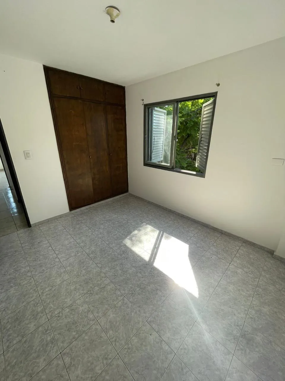 VENDO DEPARTAMENTO DE DOS DORMITORIOS EN BARRIO ALTO ALBERDI