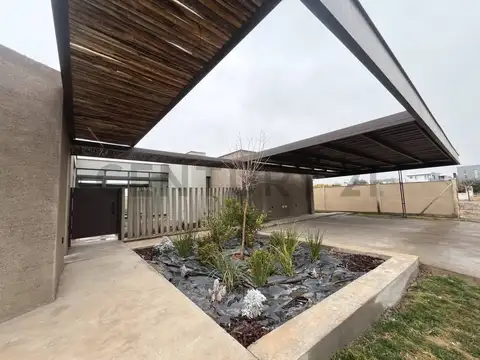 Casa en Alquiler en Lujan De Cuyo, Lujan de Cuyo