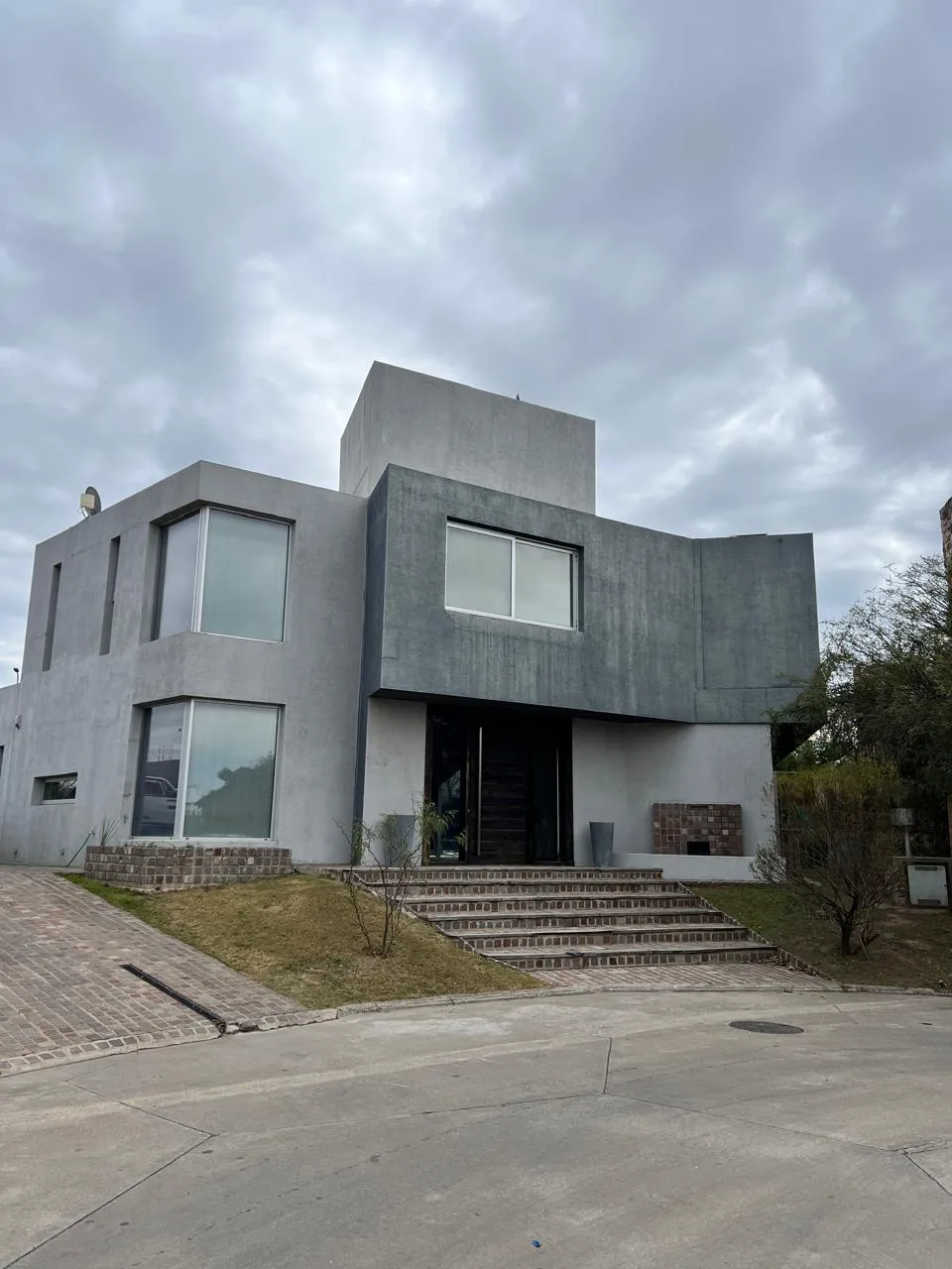 CASA A LA VENTA EN VALLE ESCONDIDO – EL PRADO