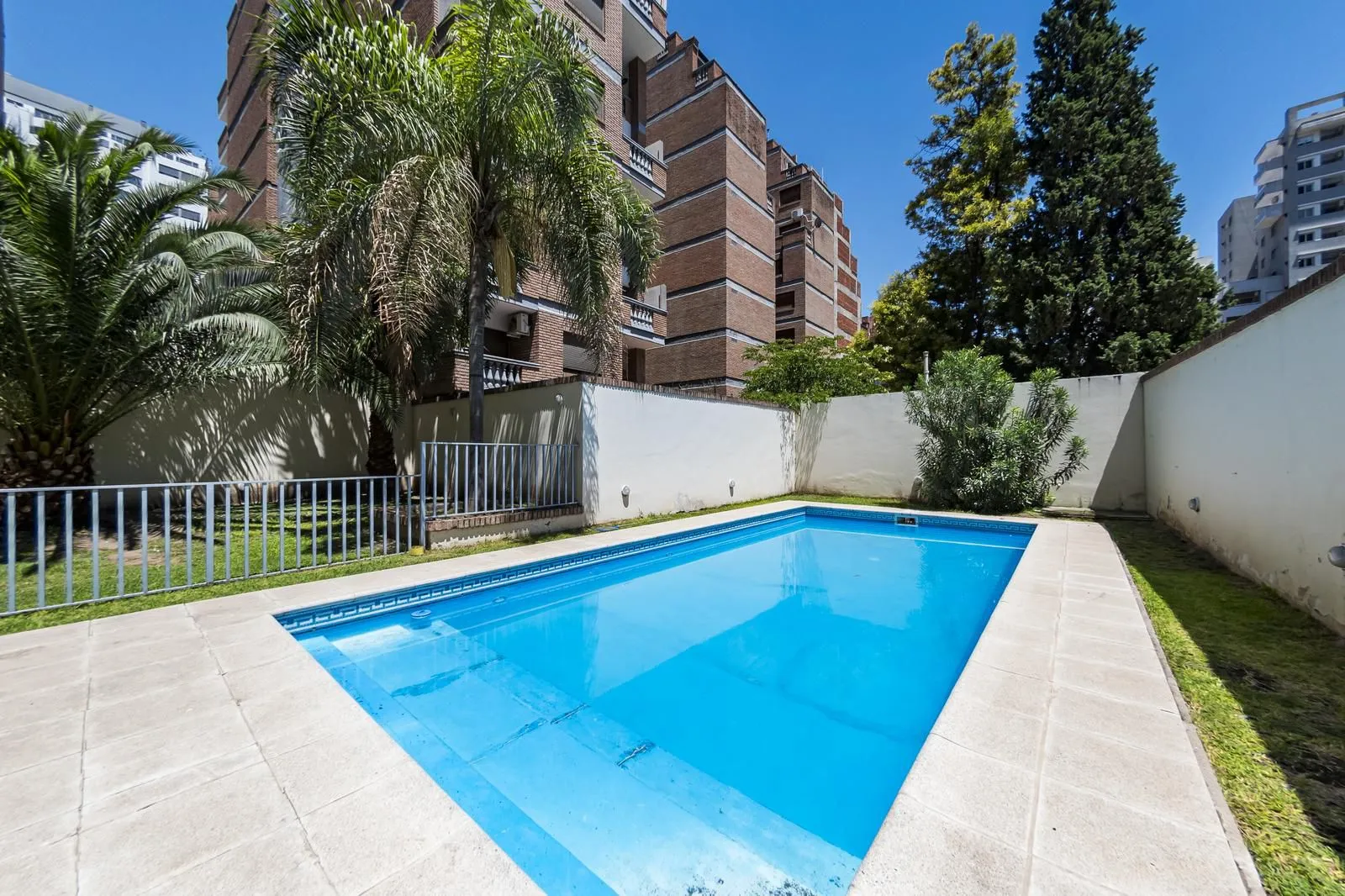 NUEVA CÓRDOBA, VENDO HERMOSO DEPARTAMENTO EXTERNO CON TERRAZA