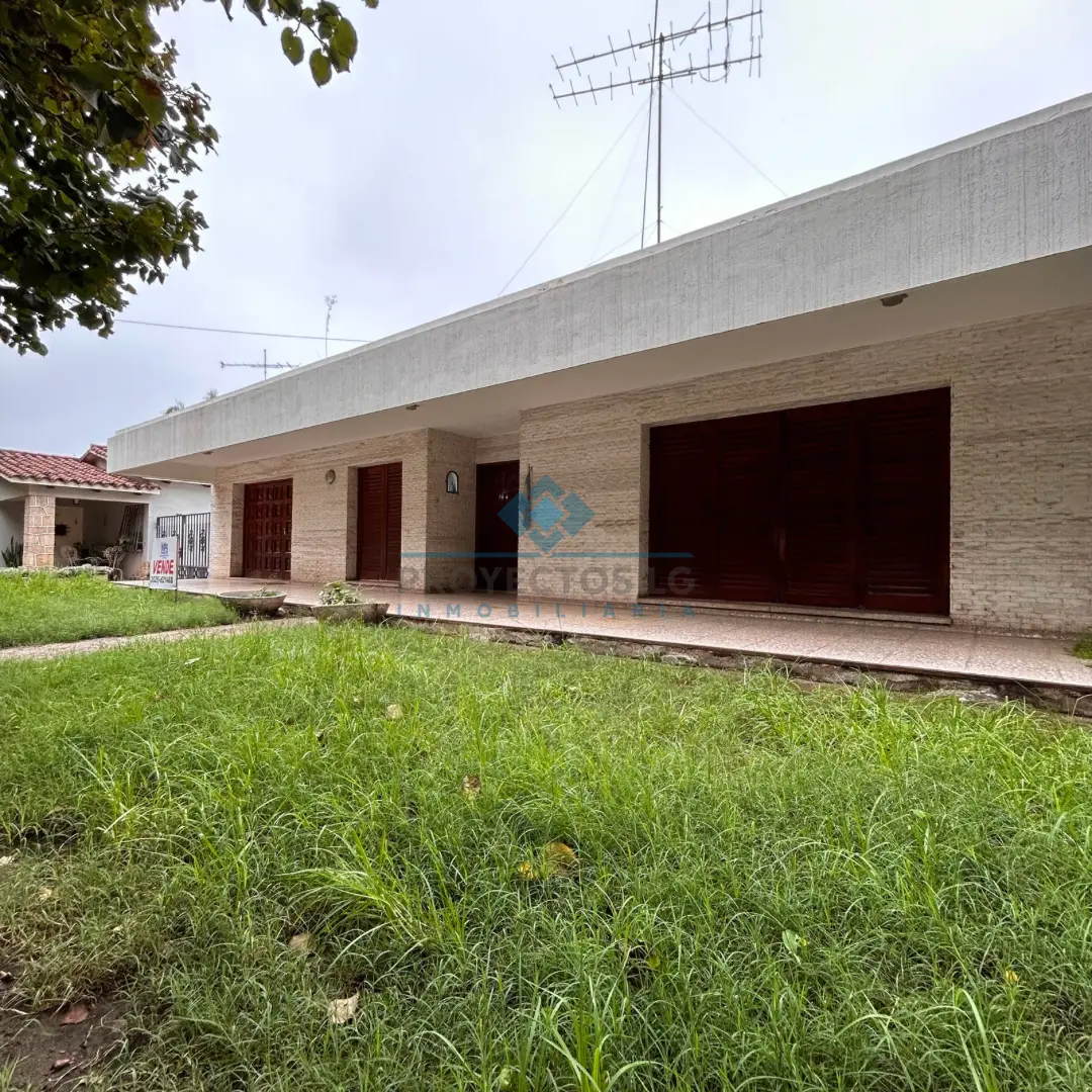 VENTA - CASA 3 DORM. - COLONIA CAROYA