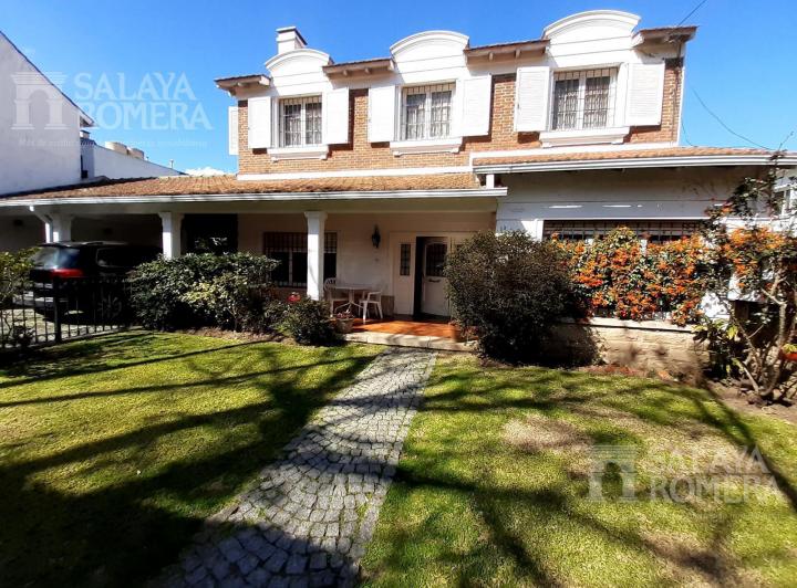 Casa · 430m² · 5 Ambientes · 5 Cocheras