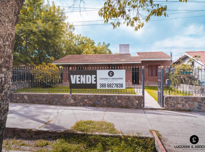 Casa · 131340m² · 7 Ambientes · 2 Cocheras