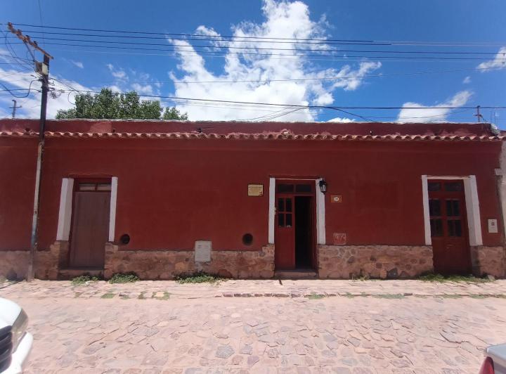 Hotel · 566m² · 13 Dormitorios