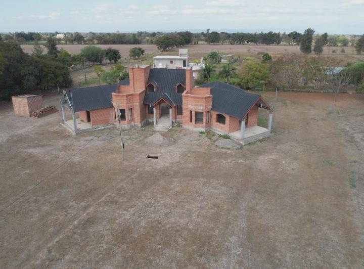 Casa · 15000m²