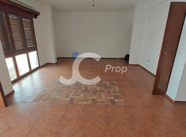 Departamento · 1m² · 5 Ambientes · 2 Cocheras
