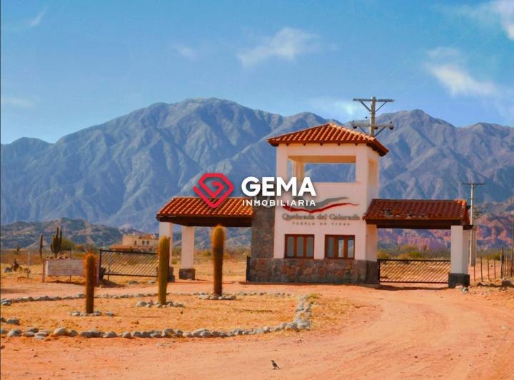 Terreno · 2600m²