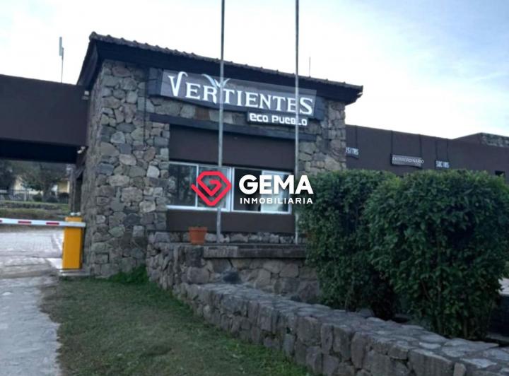 Terreno · 1144m²