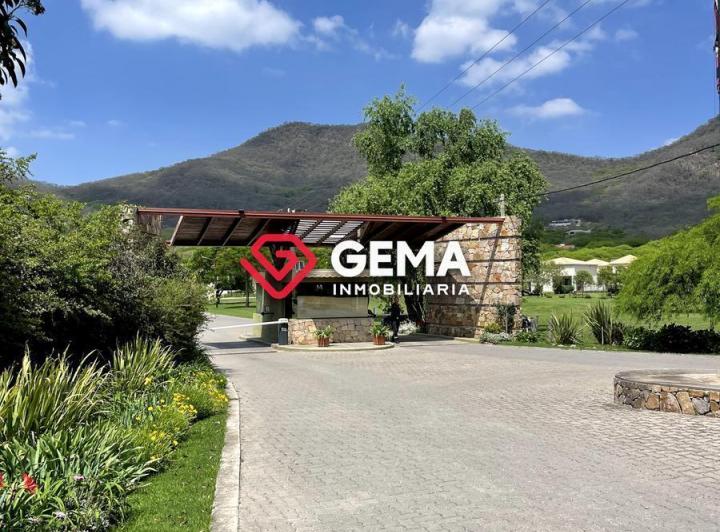 Terreno · 4992m²