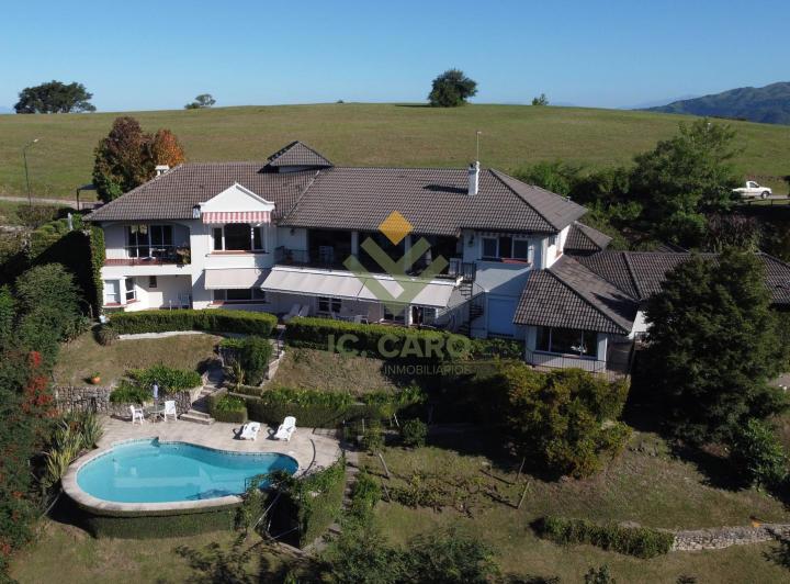 Casa · 550m²